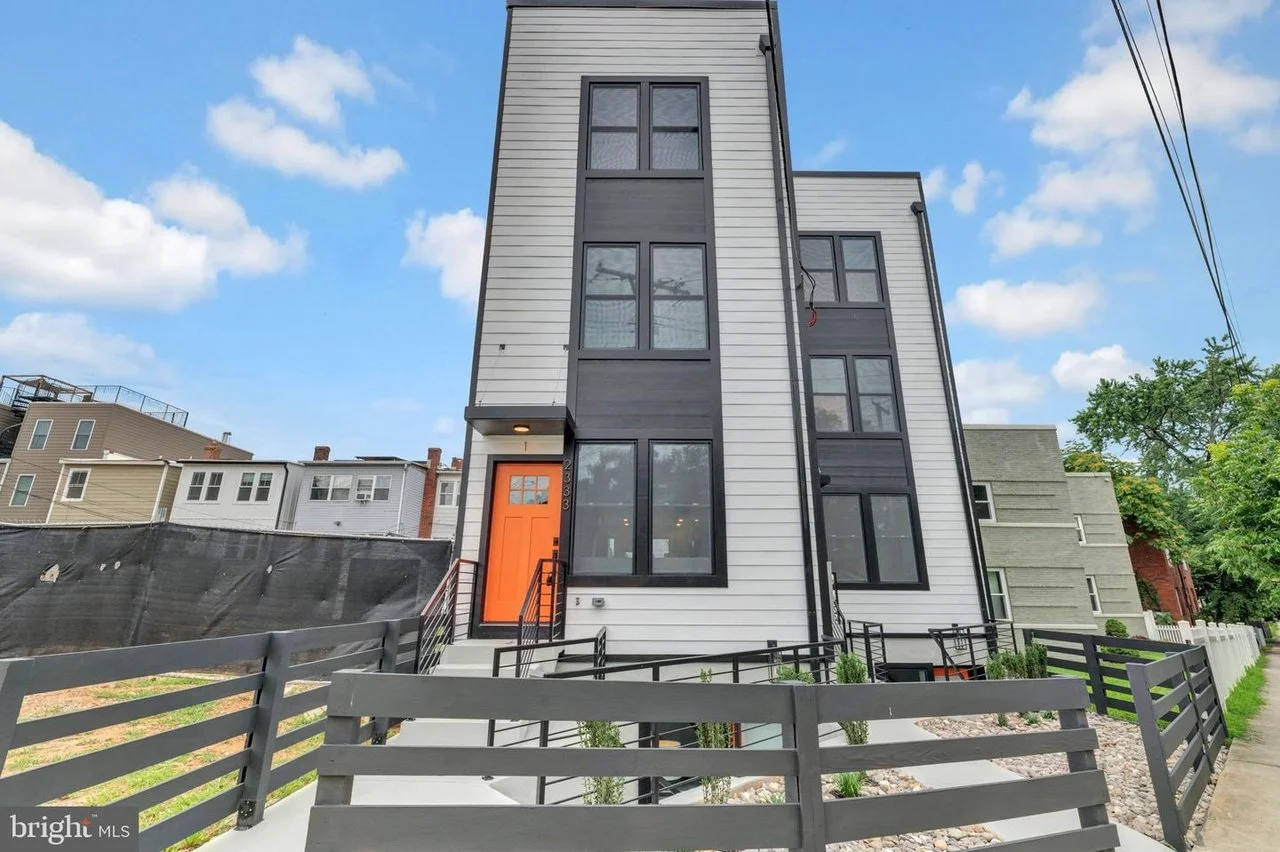 For Sale | 2333 Fairlawn Ave SE #1 - $1,049,000