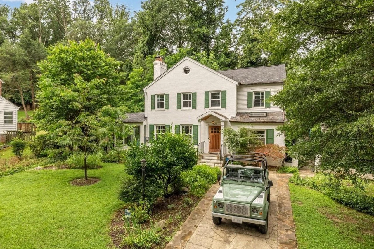 For Sale | 2839 Hillcrest Drive, SE - $748,500