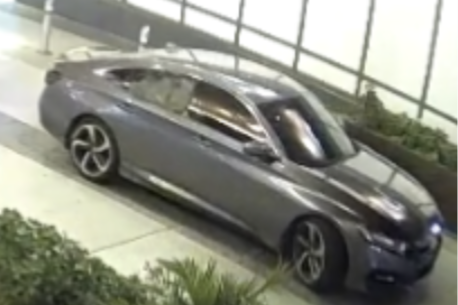 Wanted | Suspects + Vehicle in Southeast Business Burglary