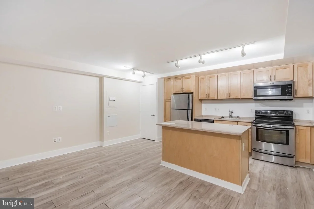 Price Drop | 212 Oakwood St SE #B1 - $79,900 