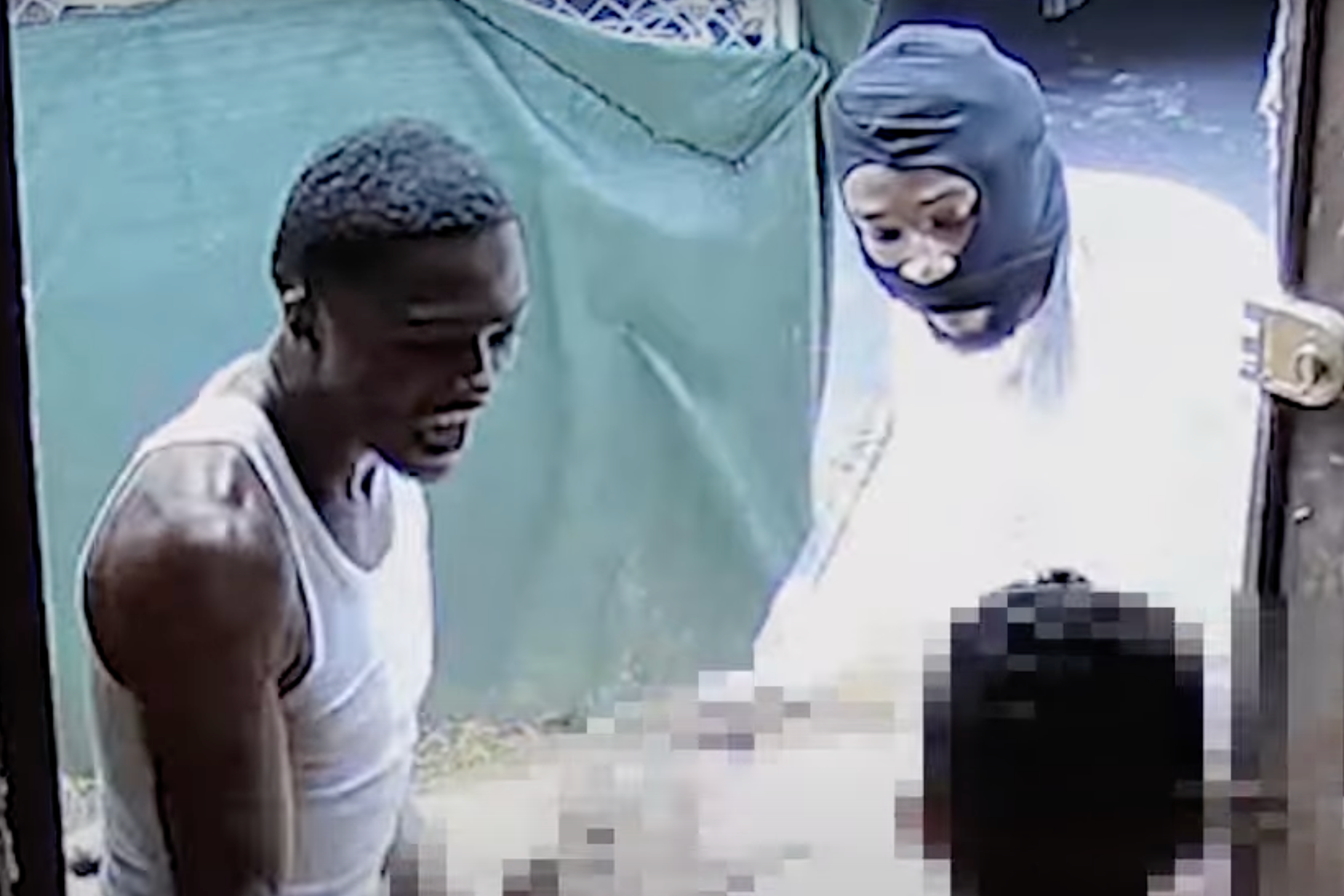 Wanted Video | Persons of Interest and Vehicle in Southeast Robbery