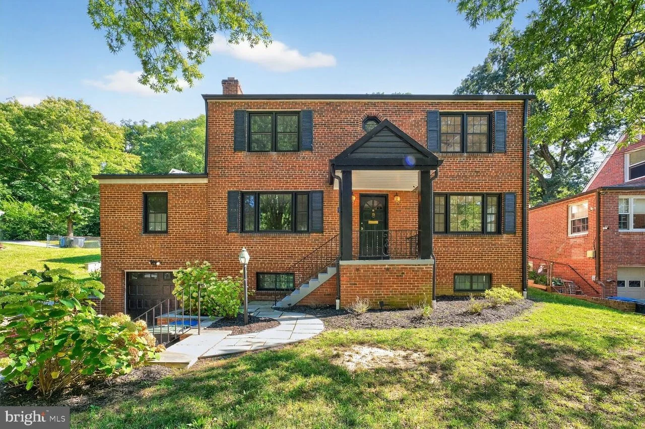 For Sale | 3729 Carpenter Street, SE - $985,000