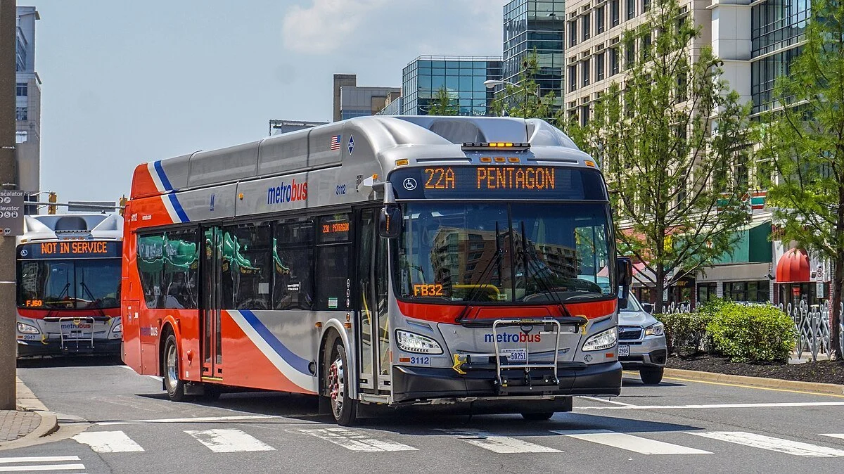 Sept 27 + 28 | Buses replace trains from Foggy Bottom to Pentagon, Foggy Bottom to Court House