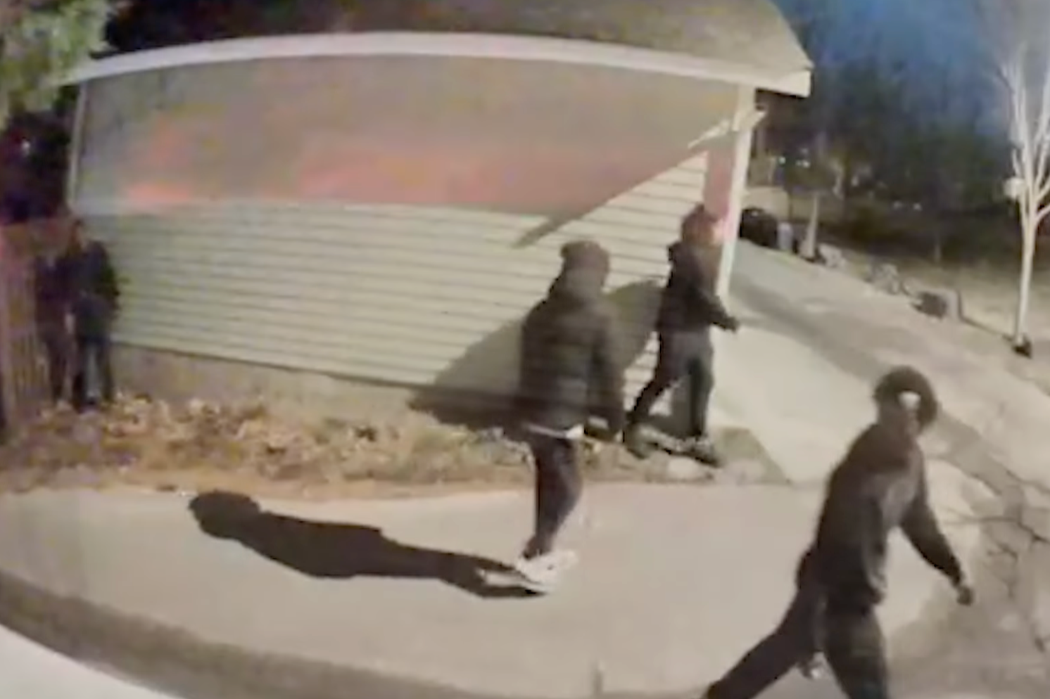 Wanted Video | Suspects in MacArthur Boulevard Robbery
