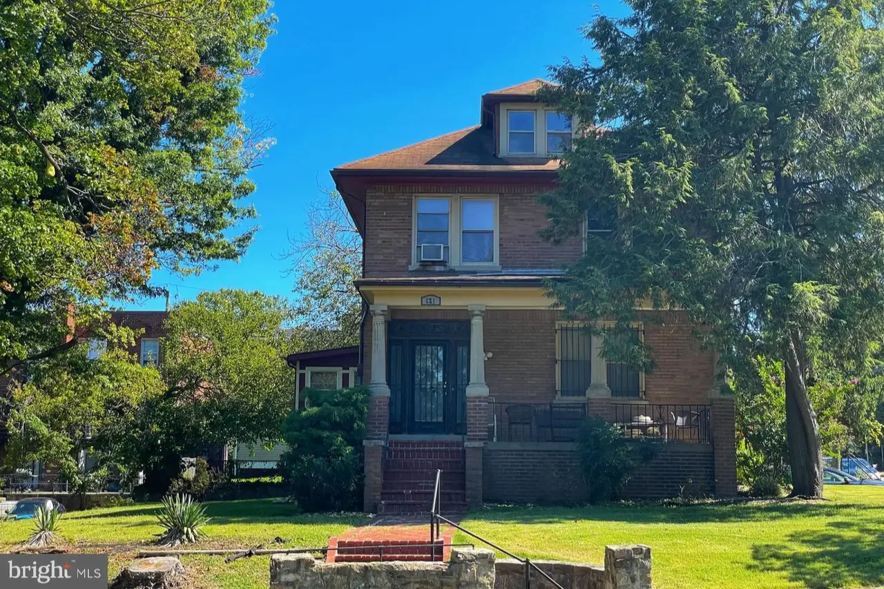 For Sale | 121 Raleigh Street, SE - $550,000