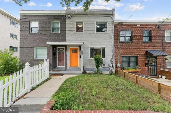 For Sale | 1525 Morris Road SE - $429,999