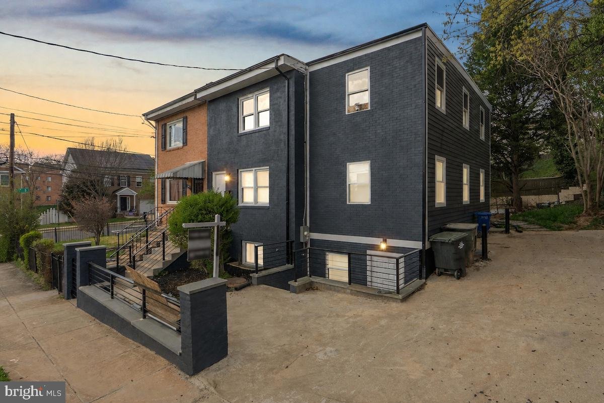 For Sale | 712 Congress Street, SE - $599,000