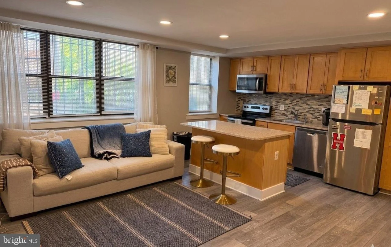 For Sale | 212 Oakwood St SE Unit B2 - $179,900