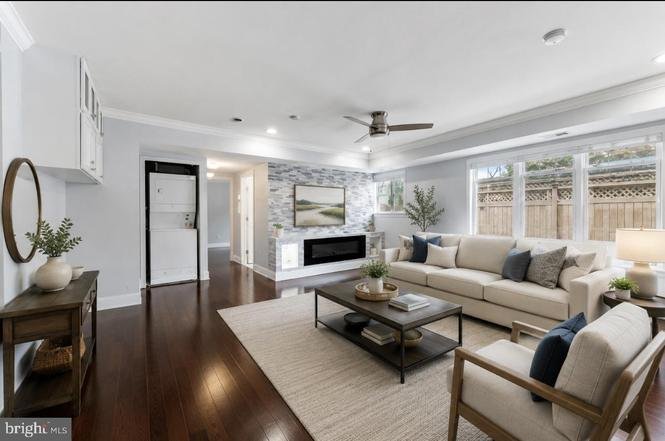 For Sale | 3201 8th Street, SE #10 - $170,000