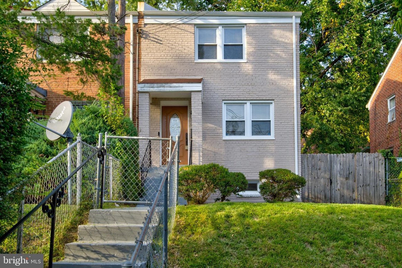 For Sale | 618 Chesapeake Street, SE - $365,000