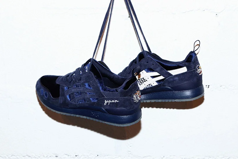 http-%2F%2Fhypebeast.com%2Fimage%2F2017%2F09%2Fbeams-mita-sneakers-asics-gel-lyte-iii-souvenir-jacket-navy-1.jpg