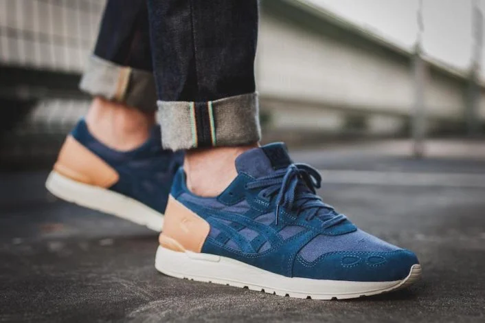 ASICS-GEL-LYTE-Dark-Blue-706x470.jpg