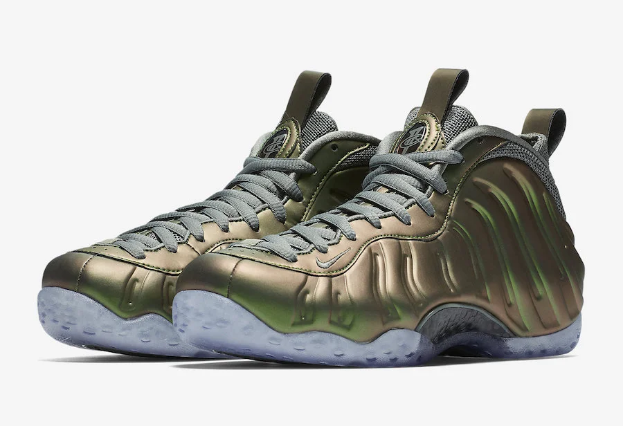 nike-air-foamposite-one-shine-AA3963-001-4.jpg