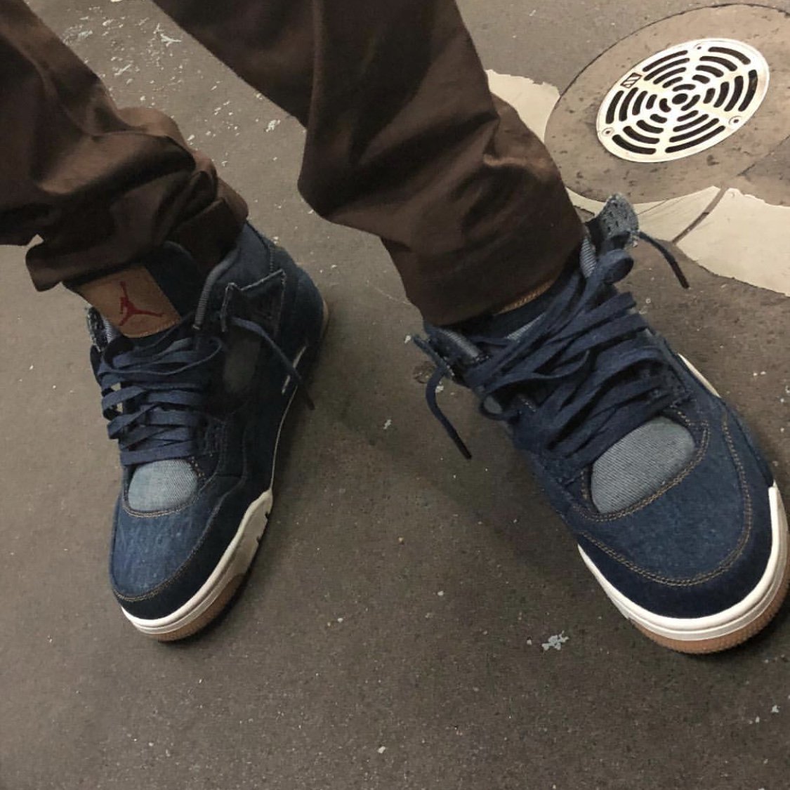 THE LEVI’S X AIR JORDAN 4 “DENIM”
