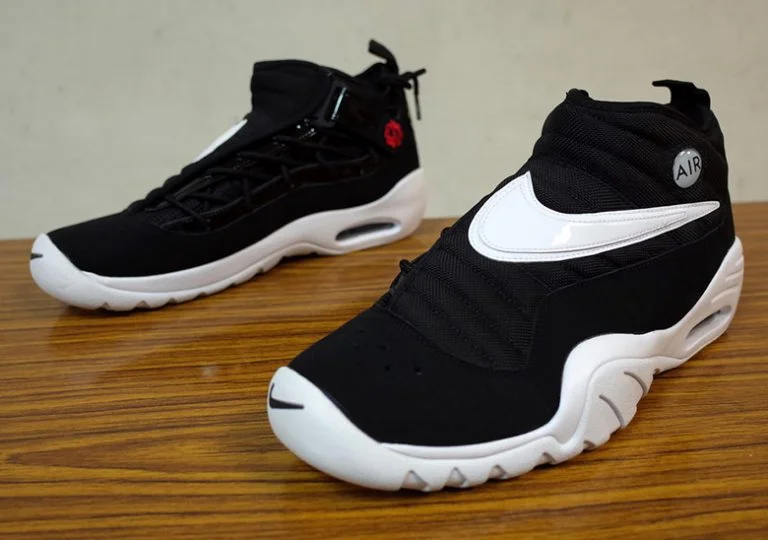nike-air-shake-ndestrukt-black-white-768x540.jpg