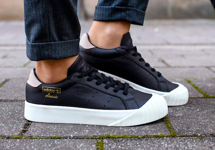 ADIDAS ORIGINALS SHOWCASES THE EVERYN SHOE