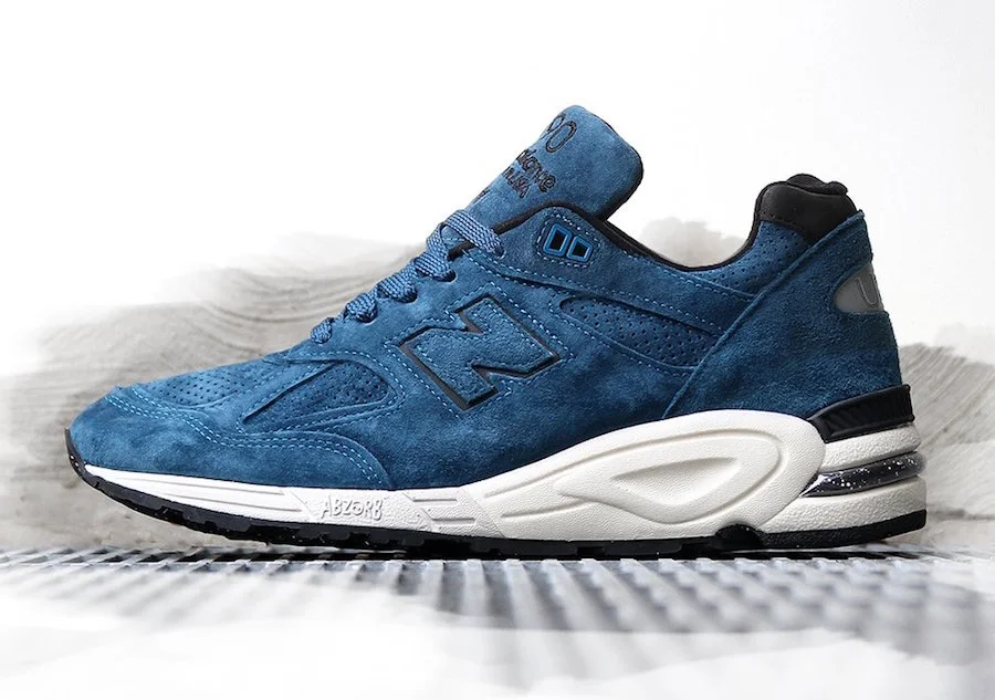 NEW BALANCE 990 COLOR SPECTRUM IN A “NORTH SEA” COLORWAY