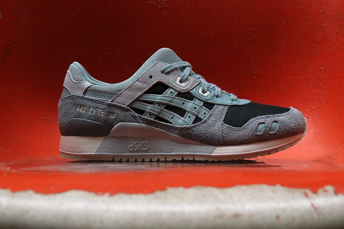 THE ASICS TIGER GEL LYTE III IN “BLUE SURF”