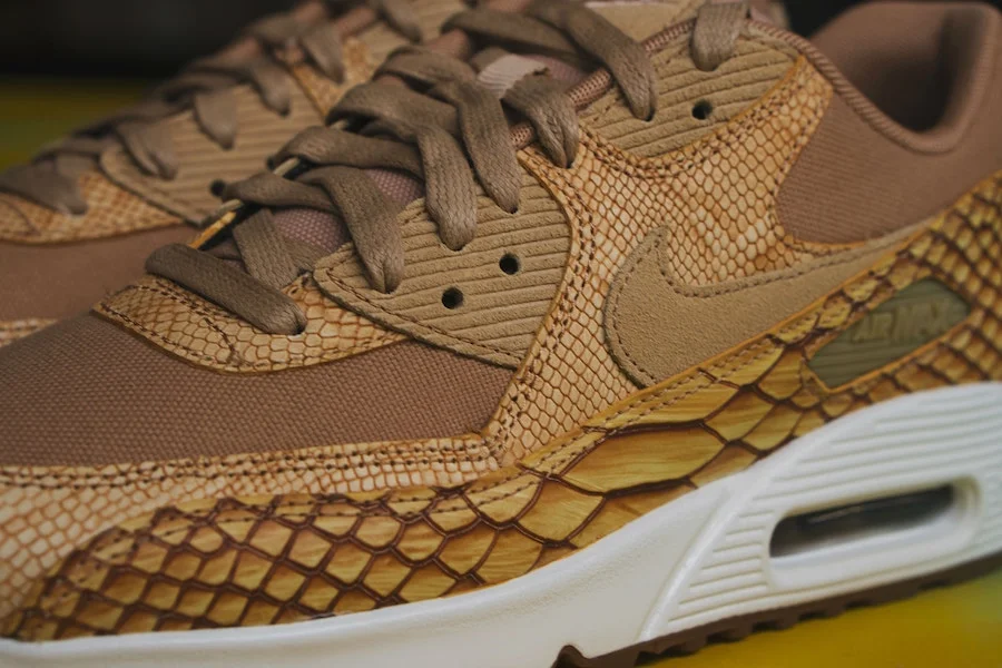 air max 90 vachetta tan snake