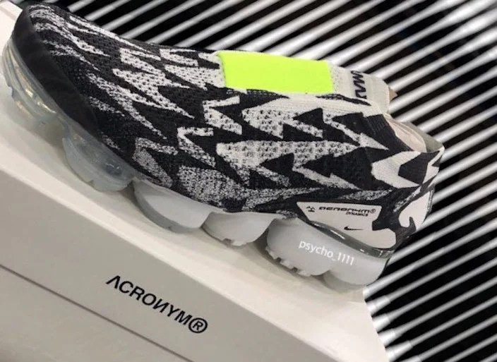 ACRONYM X NIKE AIR VAPORMAX MOC 2