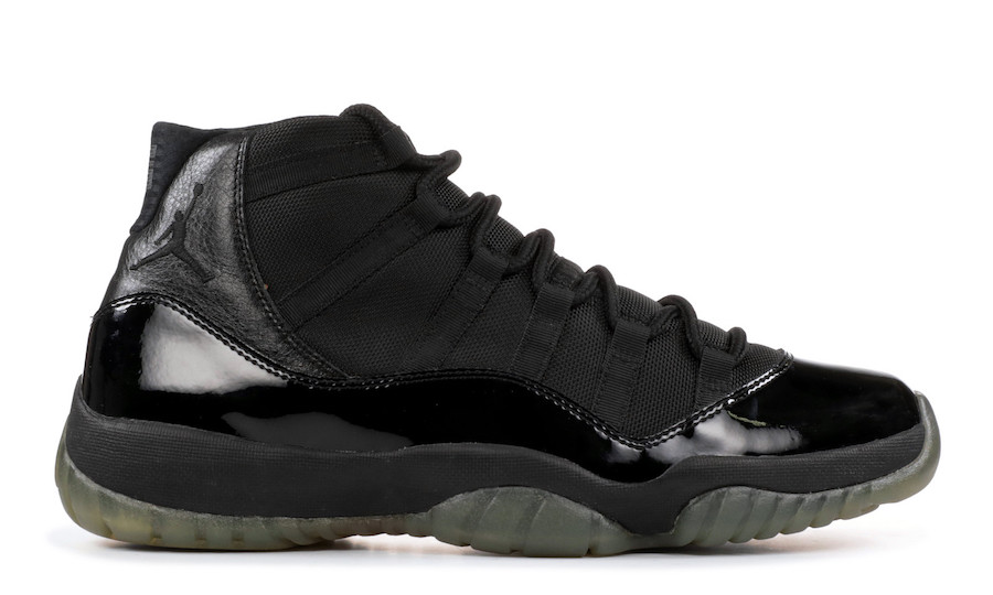 AIR JORDAN 11 “BLACKOUT” 2018 RETRO 