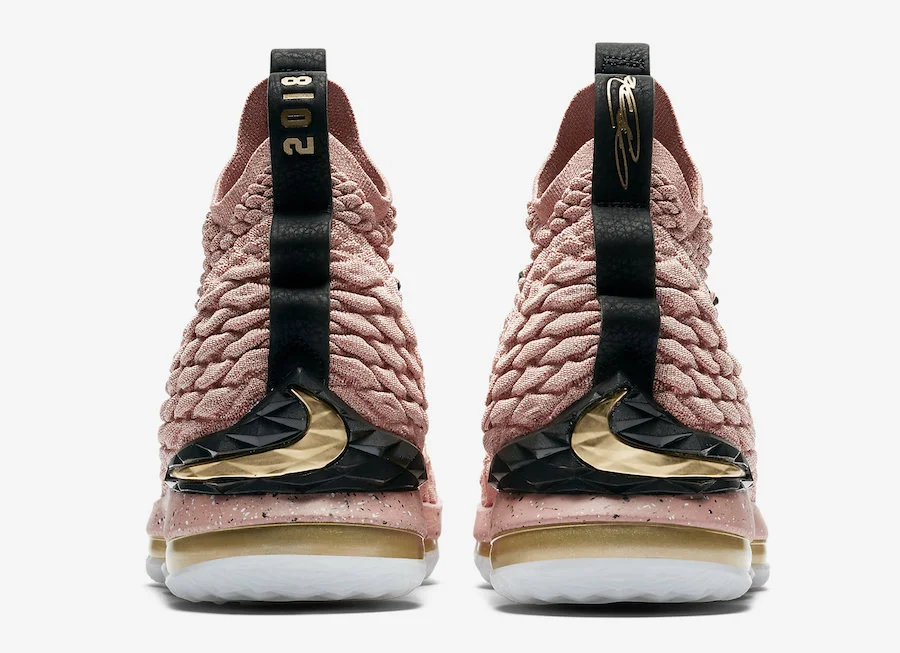 Nike-LeBron-15-Hollywood-897650-600-Heel.jpg