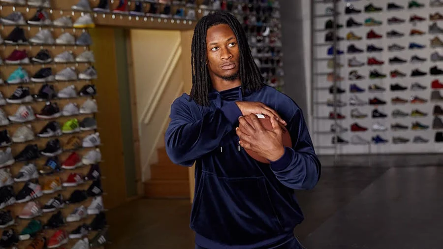 TODD GURLEY  COP SOME AIR JORDANS AT FLIGHT CLUB WITH JOE LA PUMA