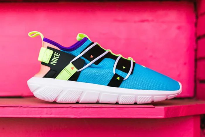 Nike-Vortak-Lagoon-Pulse-Volt-Glow-AA2194-402.jpg