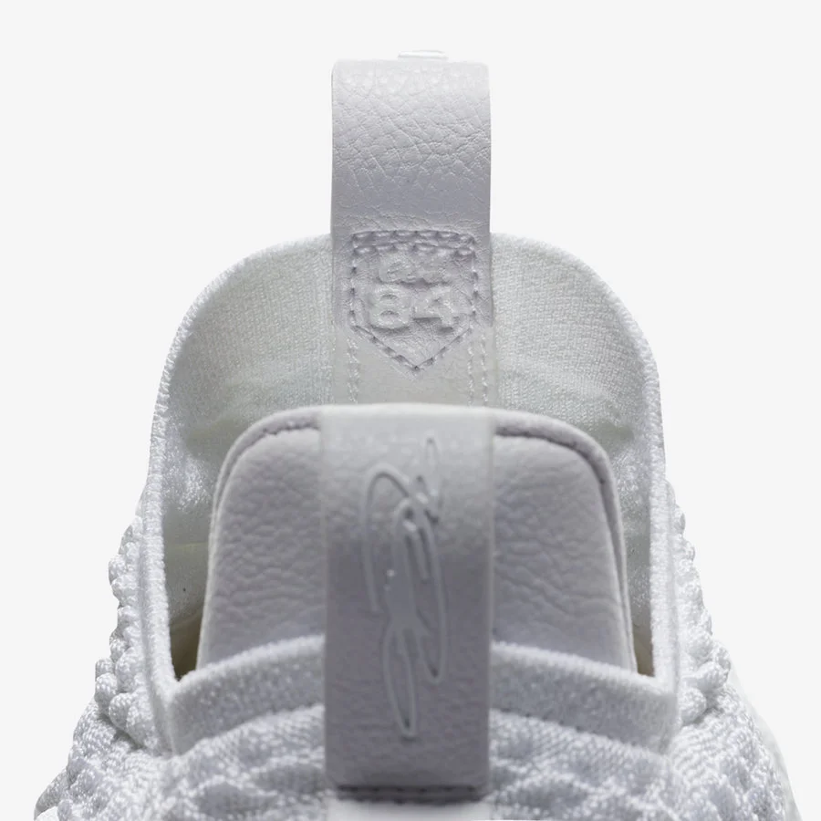 Nike-LeBron-15-Low-White-Metallic-Silver-Atmosphere-Grey-AO1755-100-Inner-Tongue.jpg