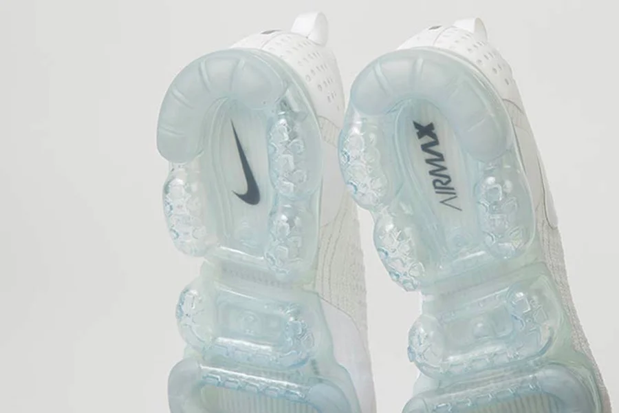 Nike-Air-VaporMax-2.0-Triple-White-942842-100-Outsole.jpg