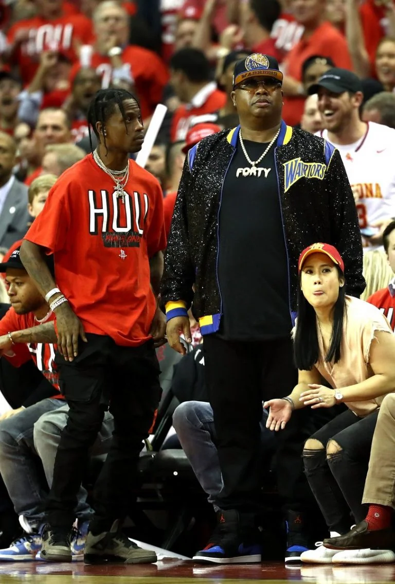 Travis-Scott-x-Air-Jordan-4-Houston-Game-768x1135.jpg