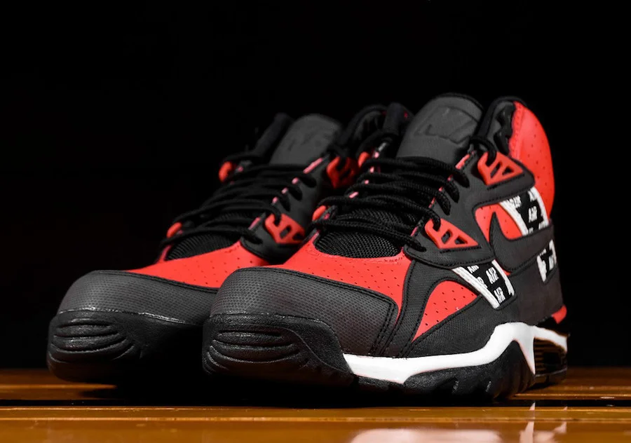 nike-air-trainer-high-sc-red-1.jpg