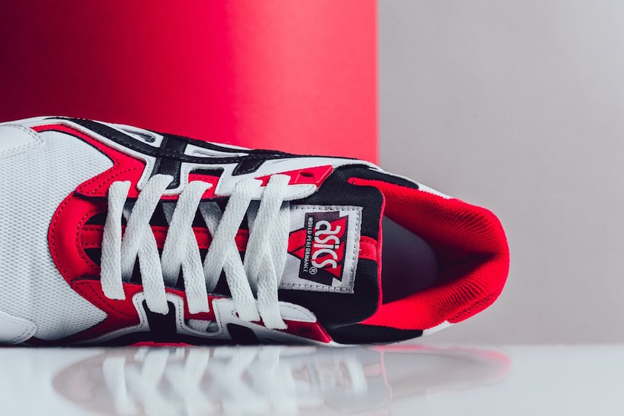 ASICS-Gel-DS-Trainer-Bulls-White-Black-Red-3 (1).jpg