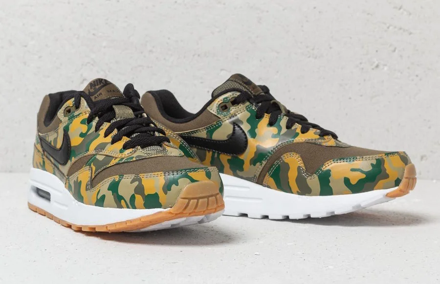 Nike-Air-Max-1-Camo-Print-AR1139-200-2.jpg