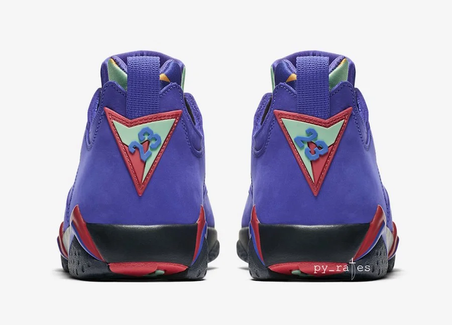 Air-Jordan-7-Low-Bright-Concord-Release-Date-3.jpg