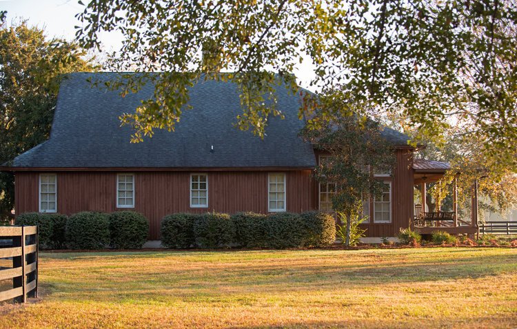 Shadow-Oak-Plantation-Lodge-side.jpg