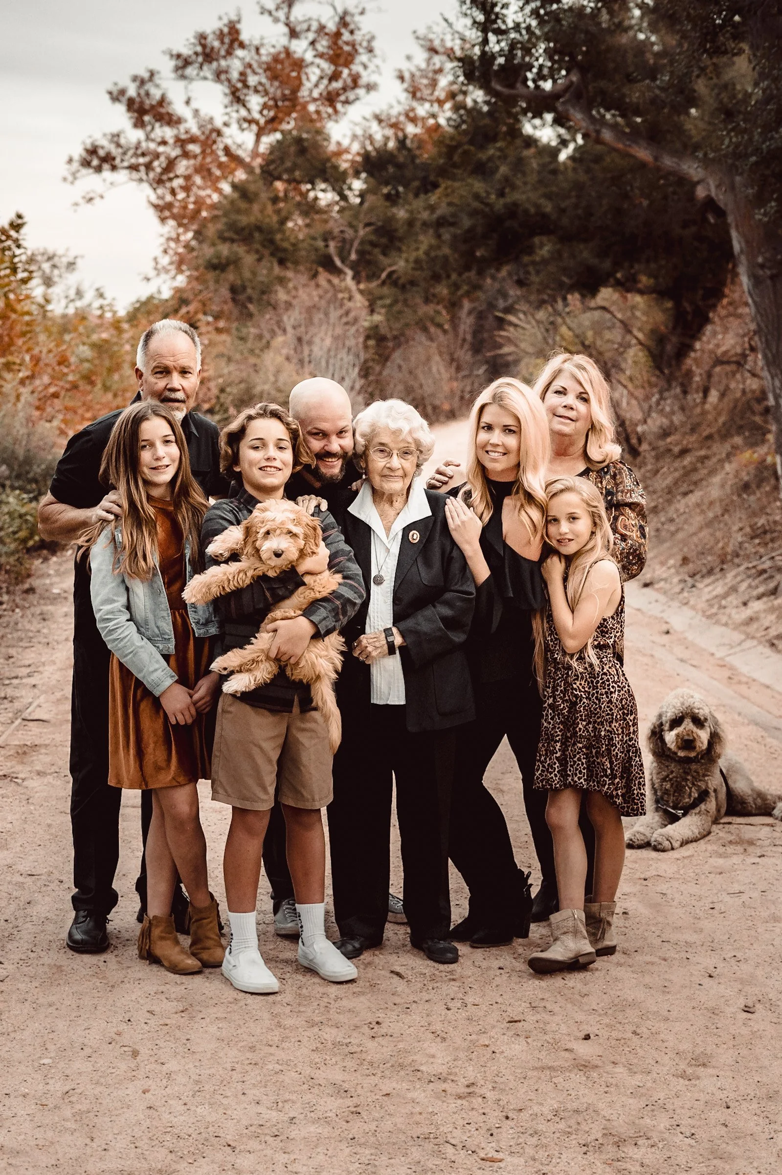 Retelas Family Portraits 121925 Ron Mariano Photography-08.jpg