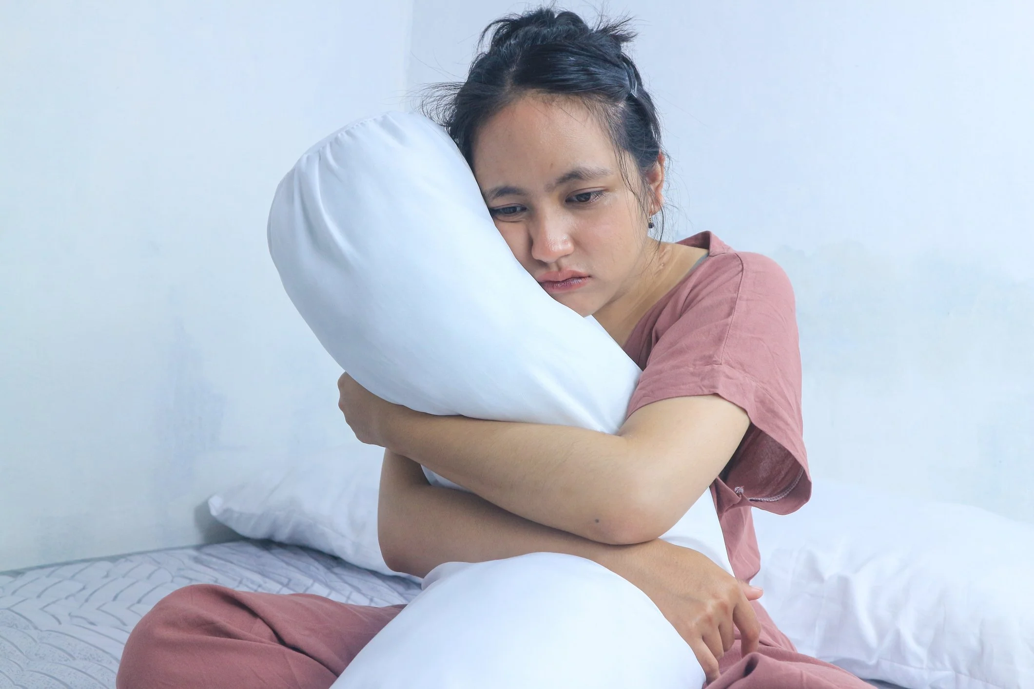 Why Body Pillows Fail for Back Pain (And What Actually Works)