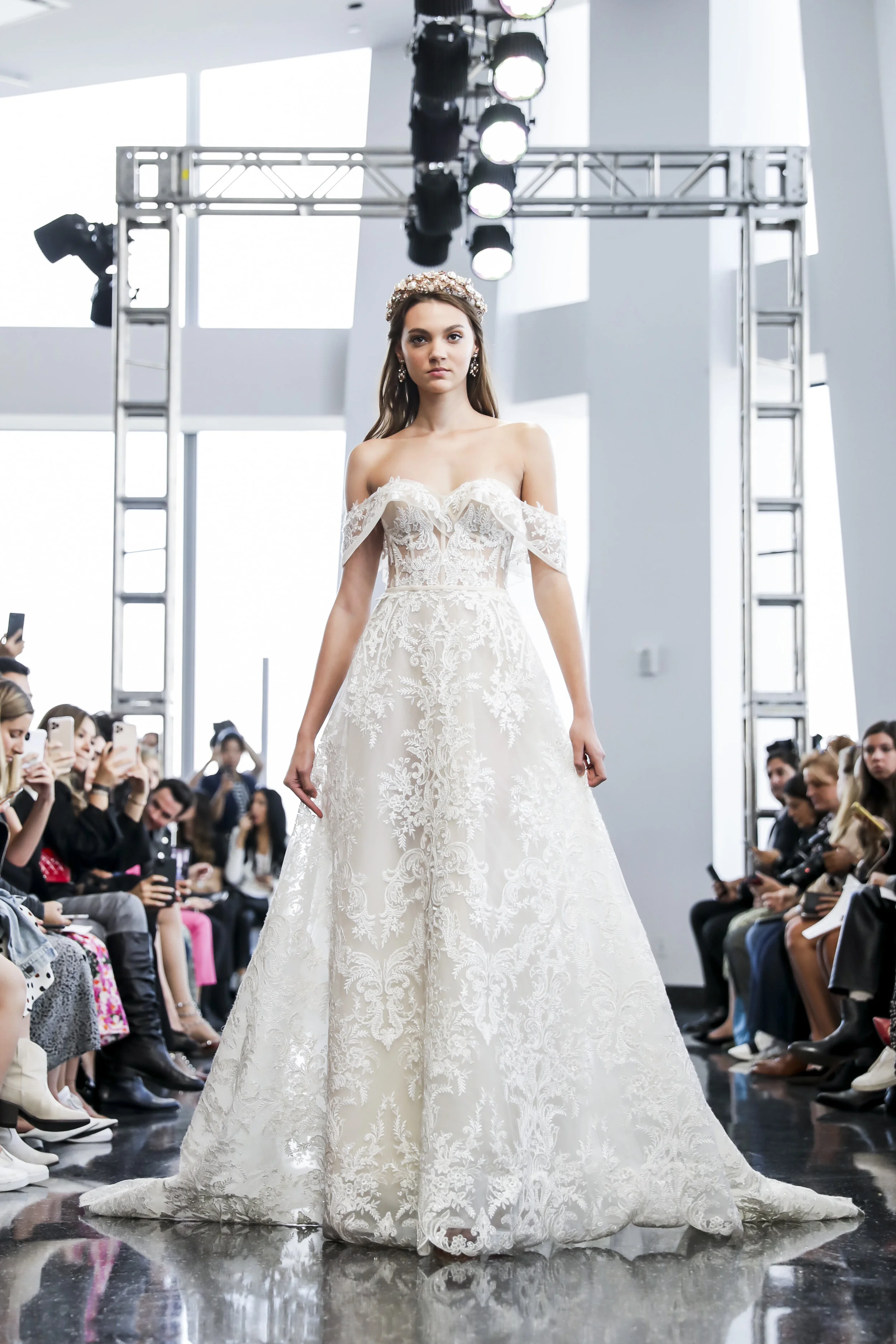 Berta_runway_byCarolineFiss_30.JPG
