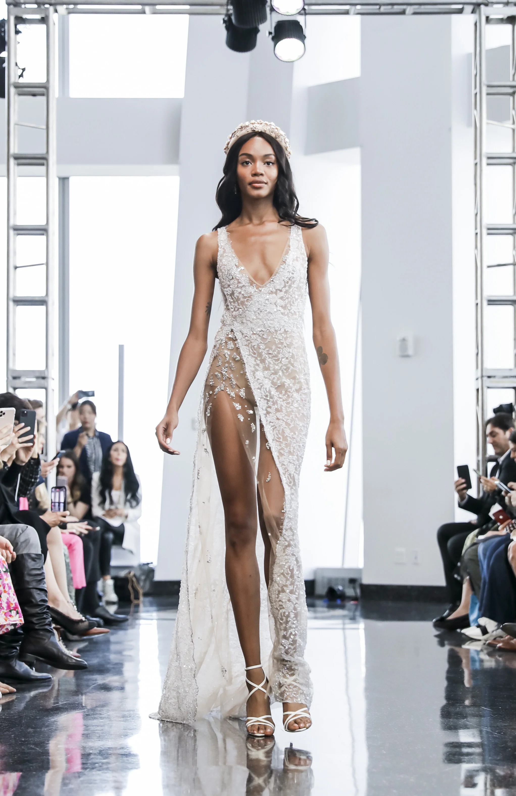 Berta_runway_byCarolineFiss_96.JPG