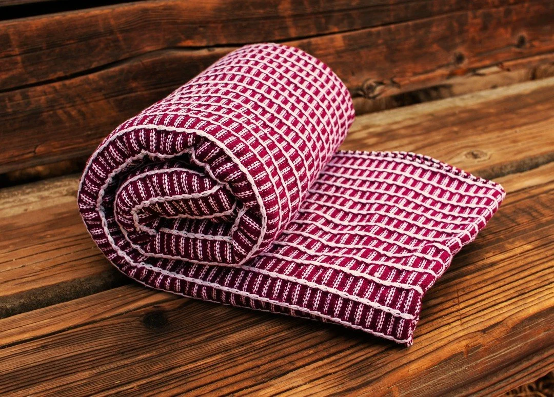 soft machine-washable pillows + throws for a warm and tactile guest experience.

featured texture: #135 grid texture
color: bordeaux + greggio

available for pillows + throws.

| custom pillows, custom throws, hospitality design

comment "soft&q