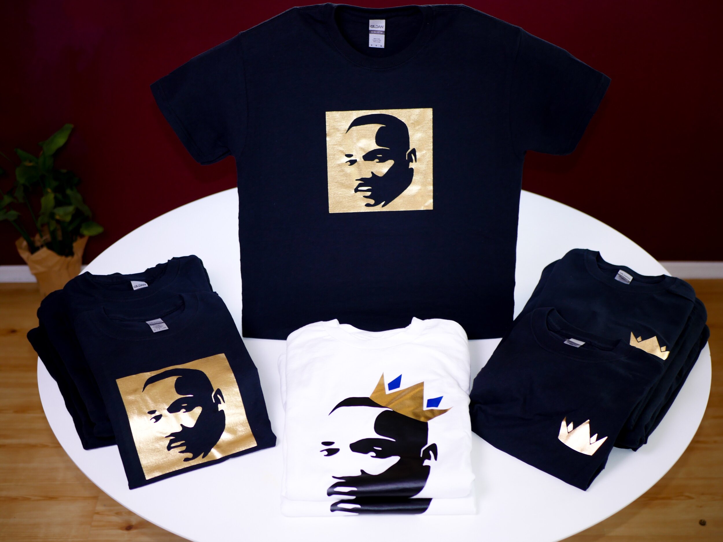 "Gold King" Tee