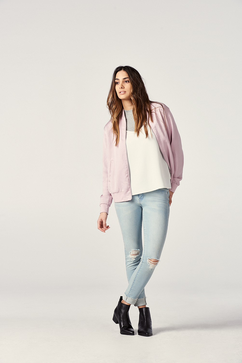 UNIQLO_SS17_UrbanMilitary_W2.png