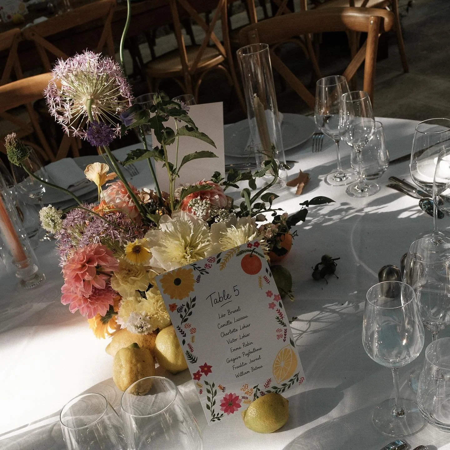 Pour Alice &amp; Valentin 🧡 au @le_petit_roulet 

Photo par @camillehuguenot.wedding