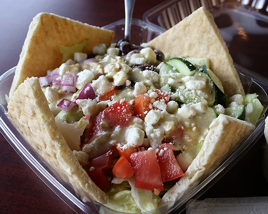 UncleNick-s_GreekSalad_550x440.jpg