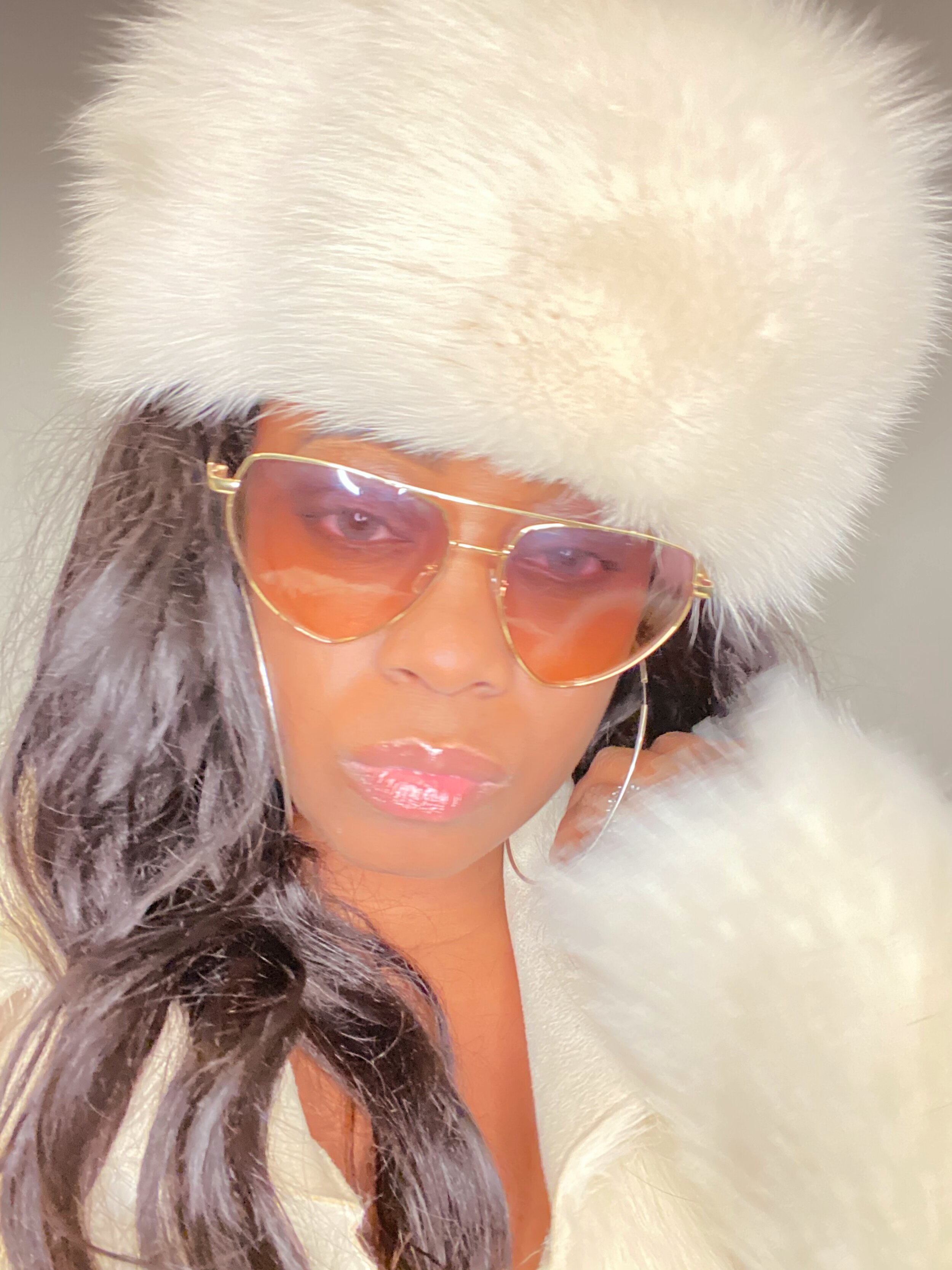RETRIBUTION: HONEY DINERO