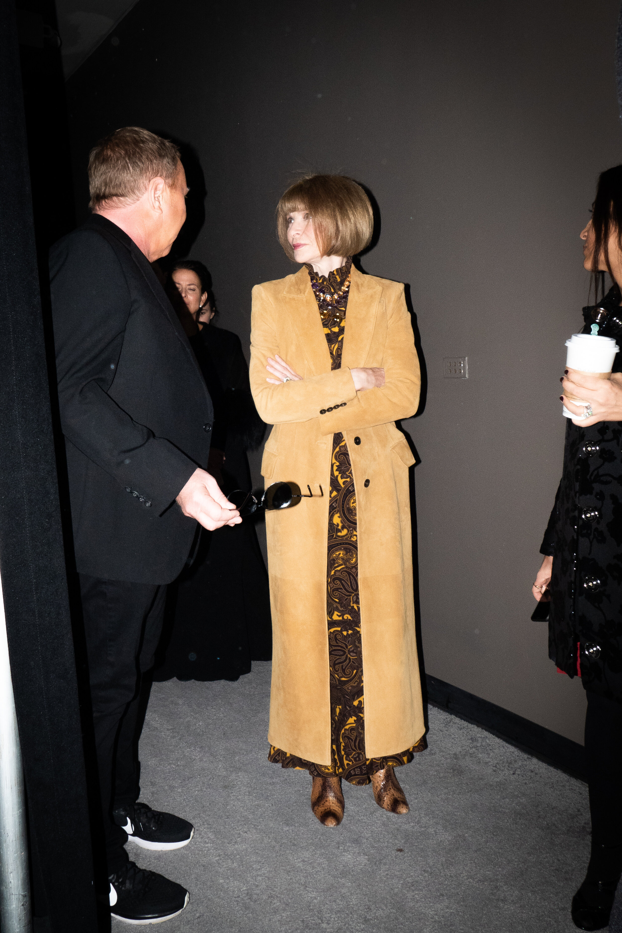 ANNA WINTOUR BACKSTAGE MICHAEL KORS 2020