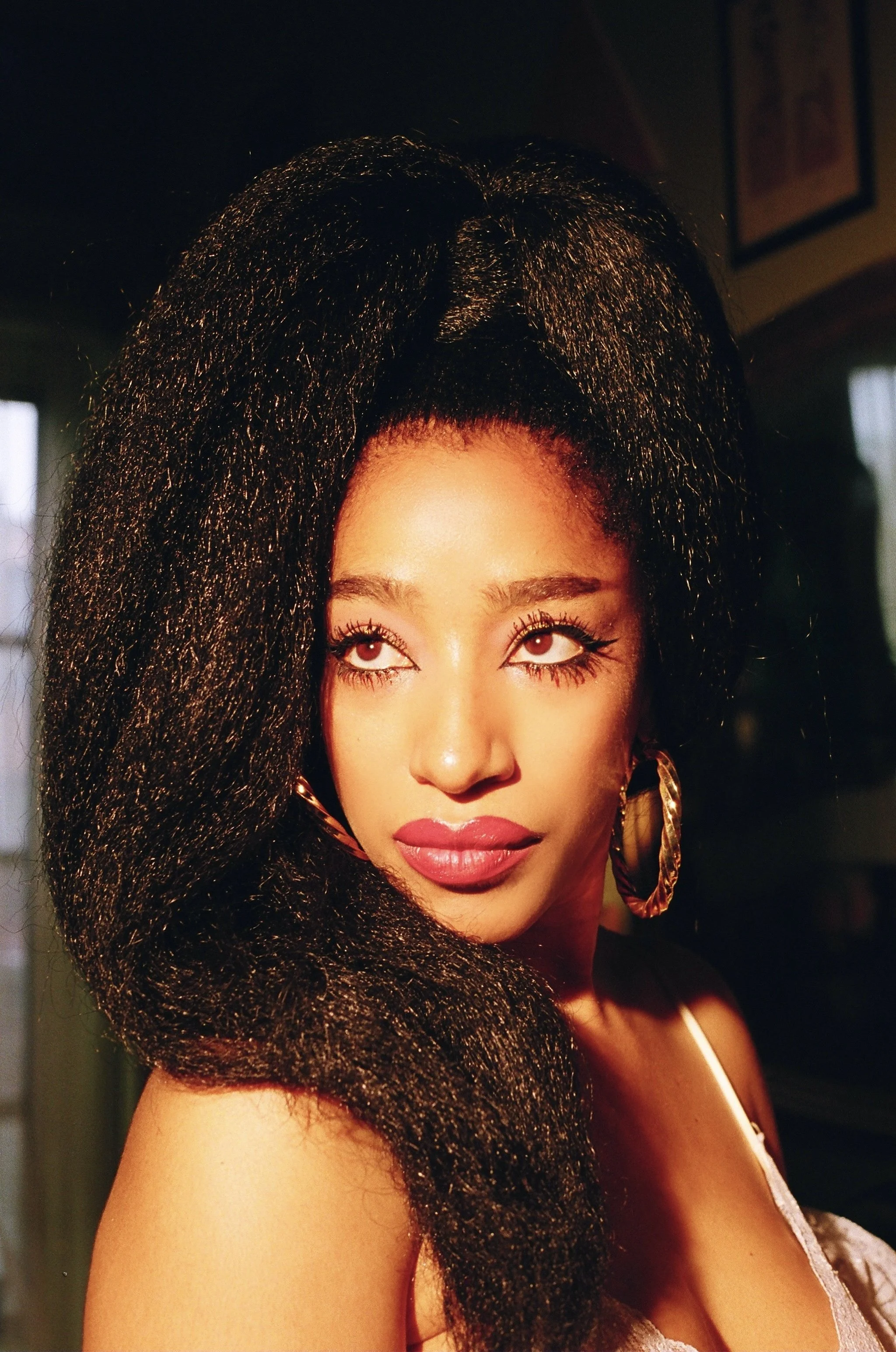 Facetune_23-05-2024-22-38-00.jpg