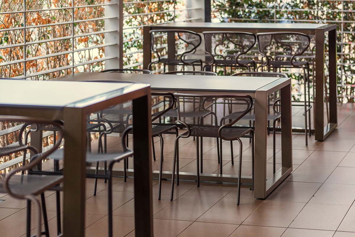 exterior-chairs.jpg