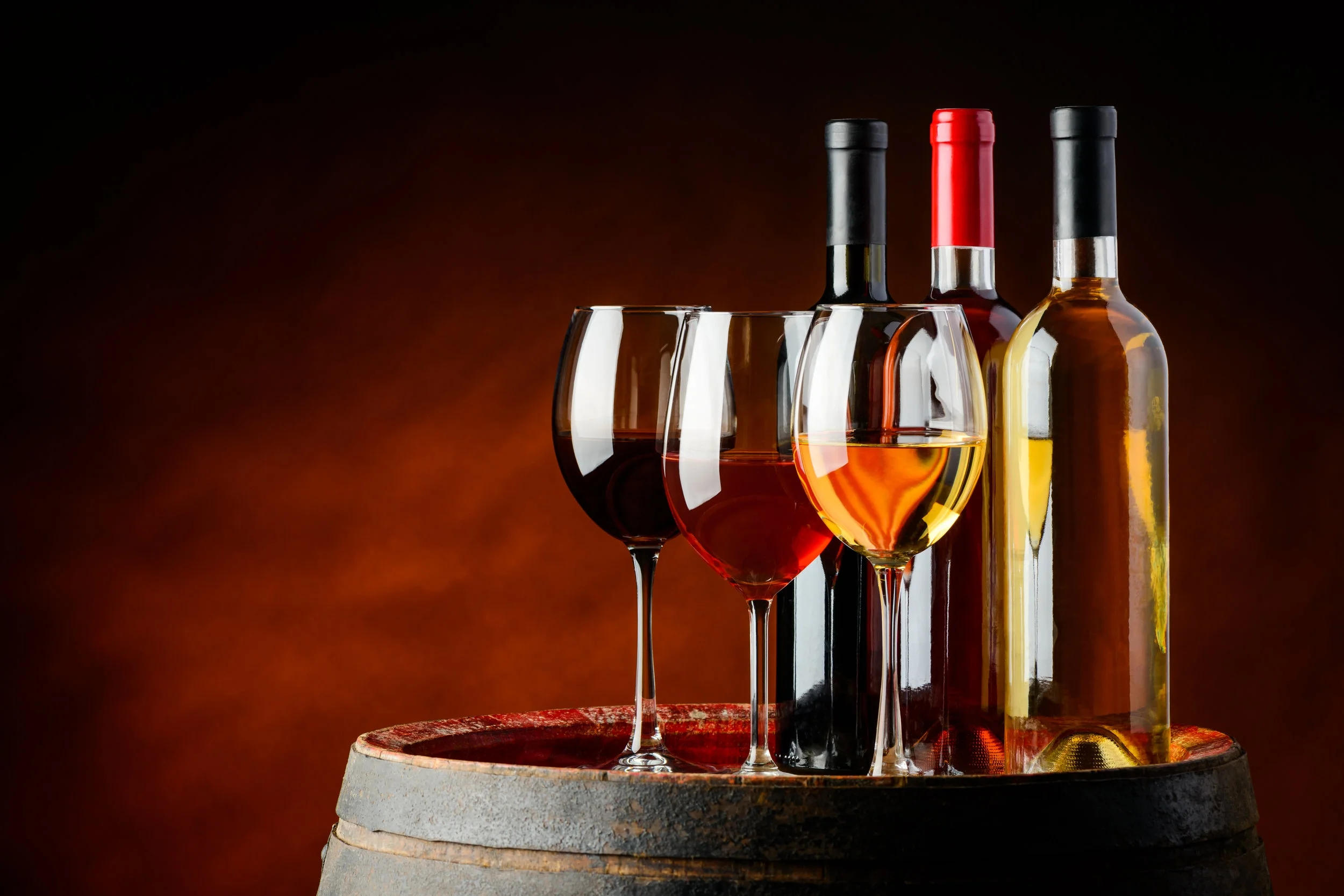 wine-in-wine-cellar-PXNBREQ.jpg